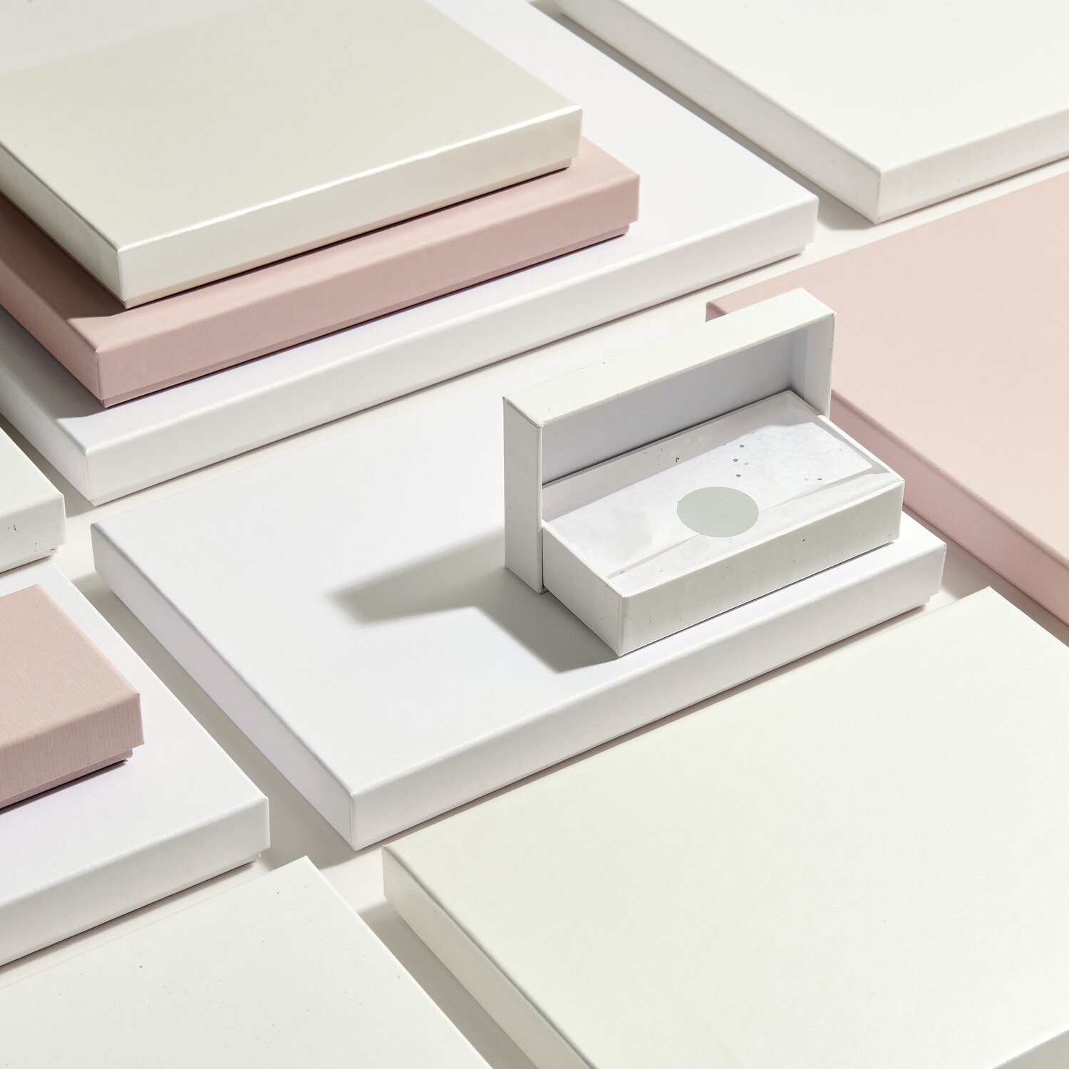 Paper Poetry Glamour Geschenkbox A5 Farbe Crystal White von Rico Design