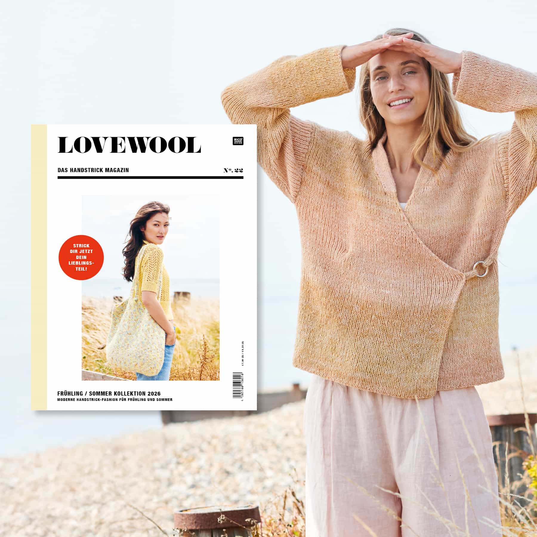 Eine Frau trägt eine gestrickte Jacke aus dem Handstrick Magazin Lovewool No. 22 und steht vor einer Steinstrand-Kulisse. Daneben ein Cover des Handstrick Magazins Lovewool No. 22.